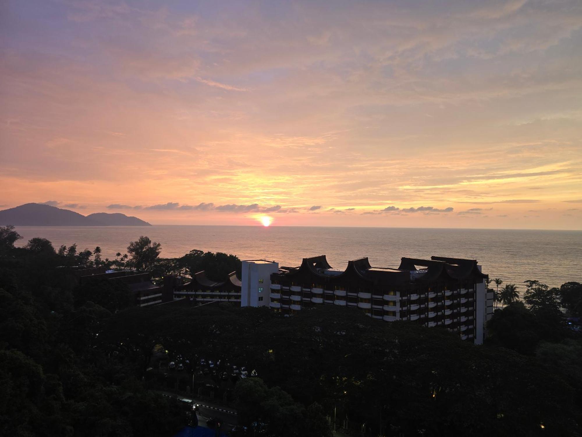 Green Ocean Seaview Apartment Batu Feringgi Εξωτερικό φωτογραφία